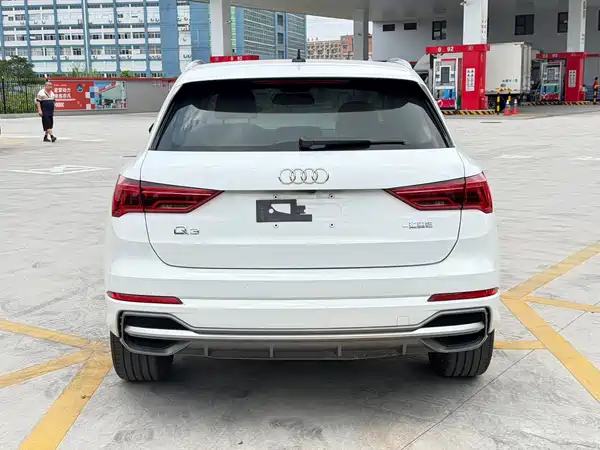 Audi Q3 2021