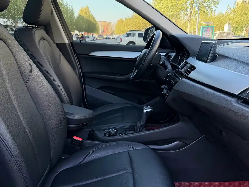 BMW X1 2018 — фото 10