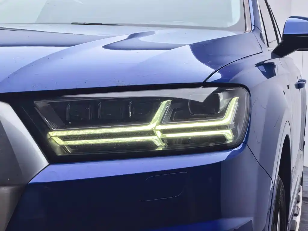 Audi Q7 2017 — фото 20