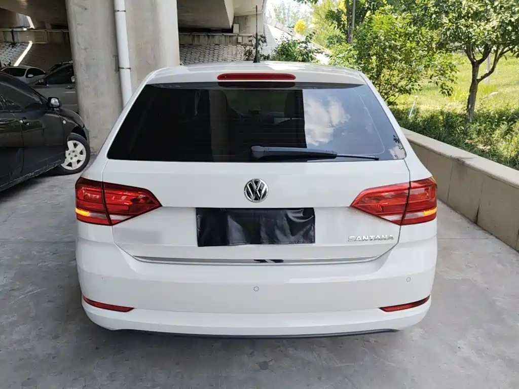 Volkswagen Santana 2016