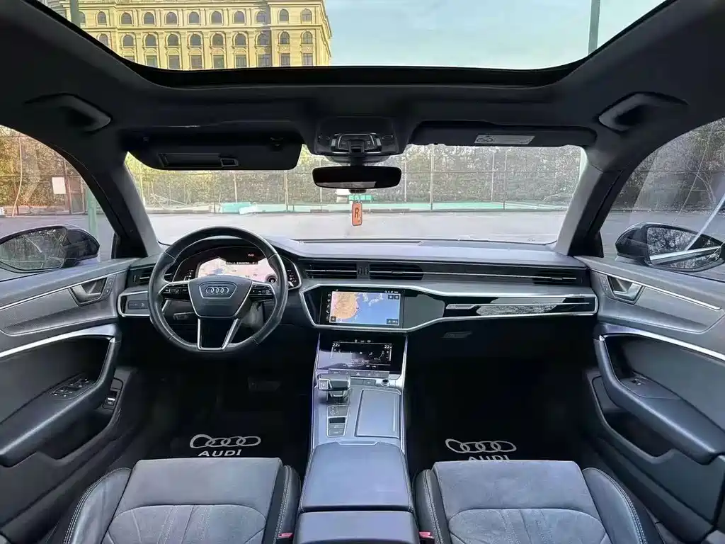 Audi A6L 2022
