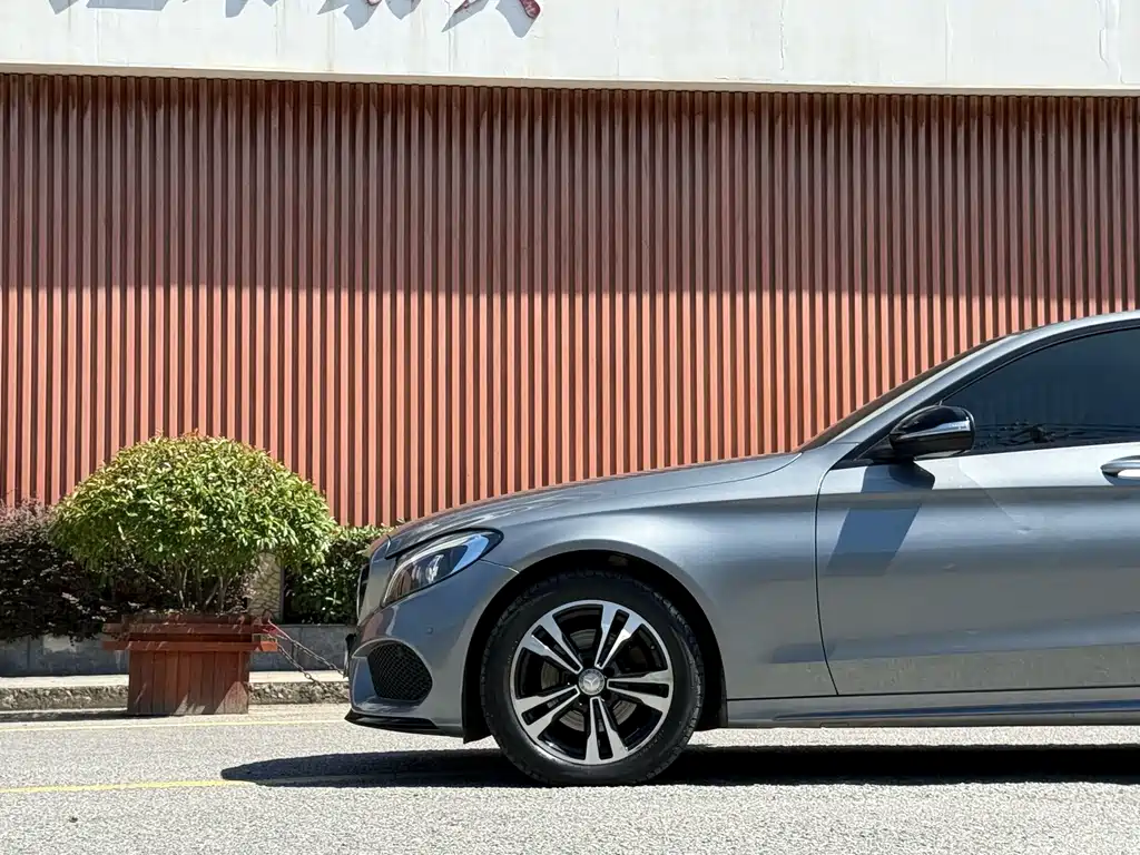 Mercedes-Benz C-Class 2016