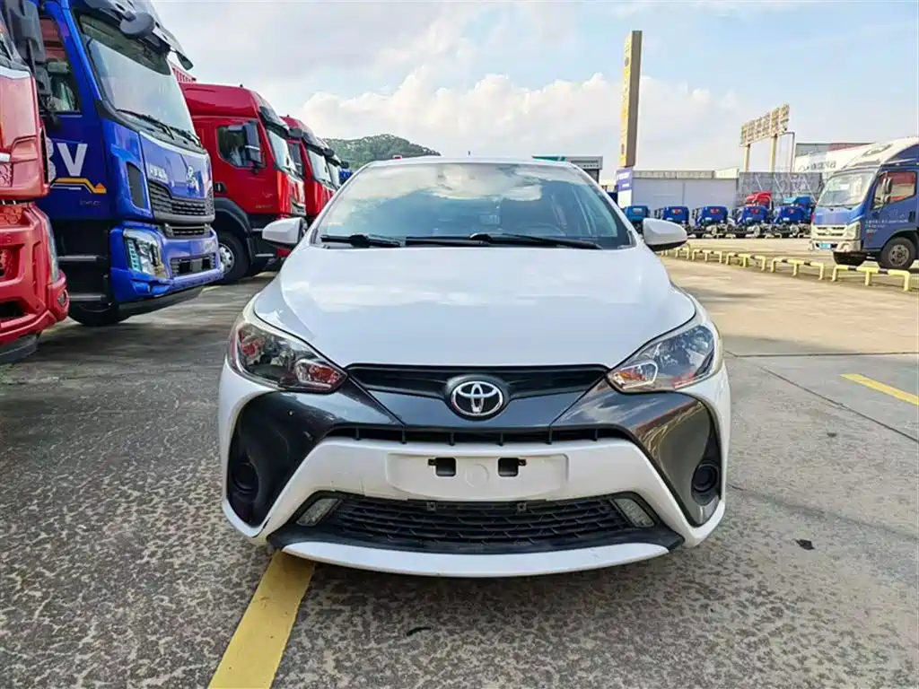 Toyota Yaris L 2018 — фото 17