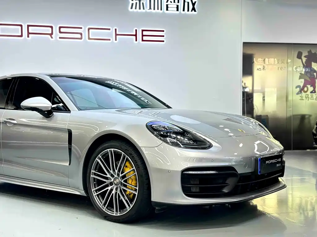 Porsche Panamera 2021 — фото 13