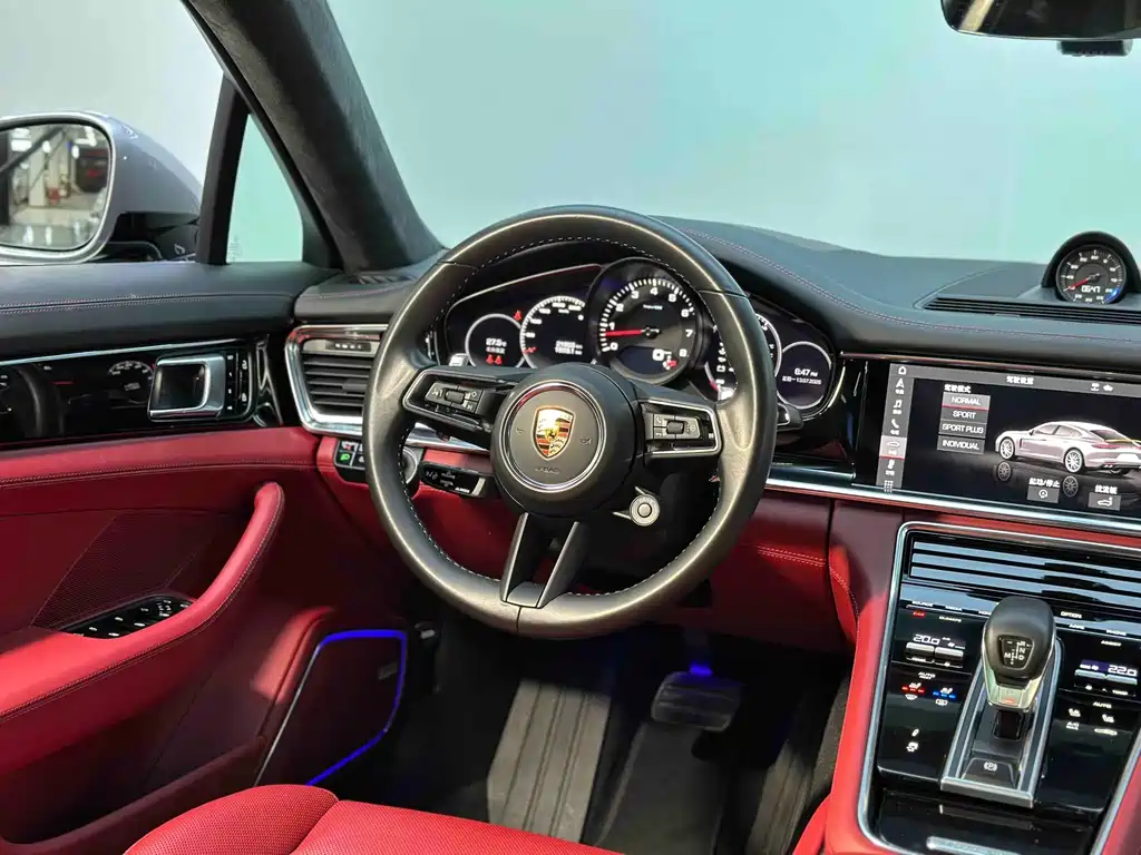 Porsche Panamera 2021 — фото 18