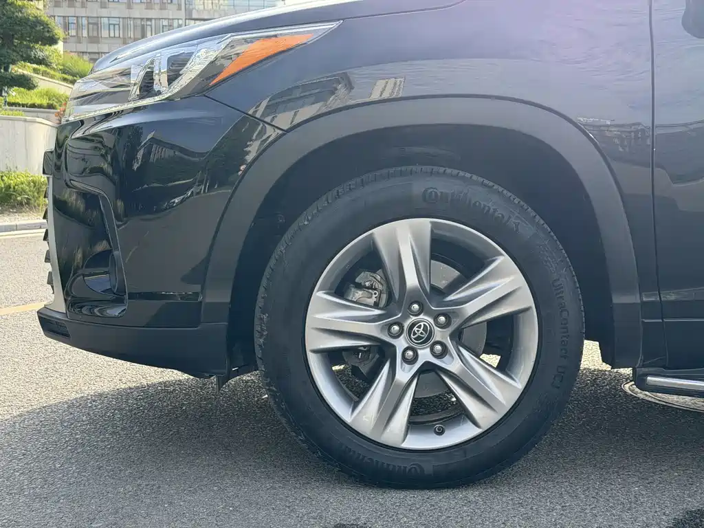 Toyota Highlander 2019