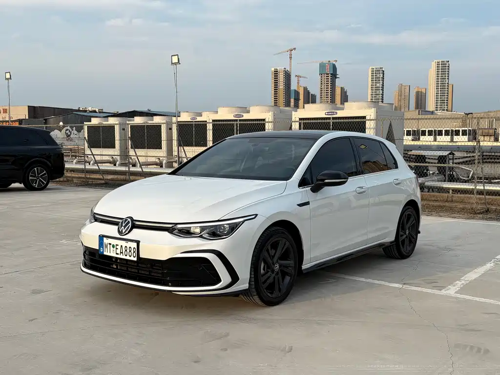 Volkswagen Golf 2023