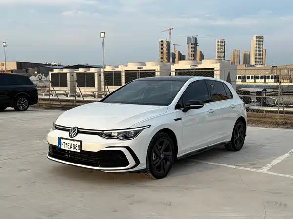 Volkswagen Golf 2023