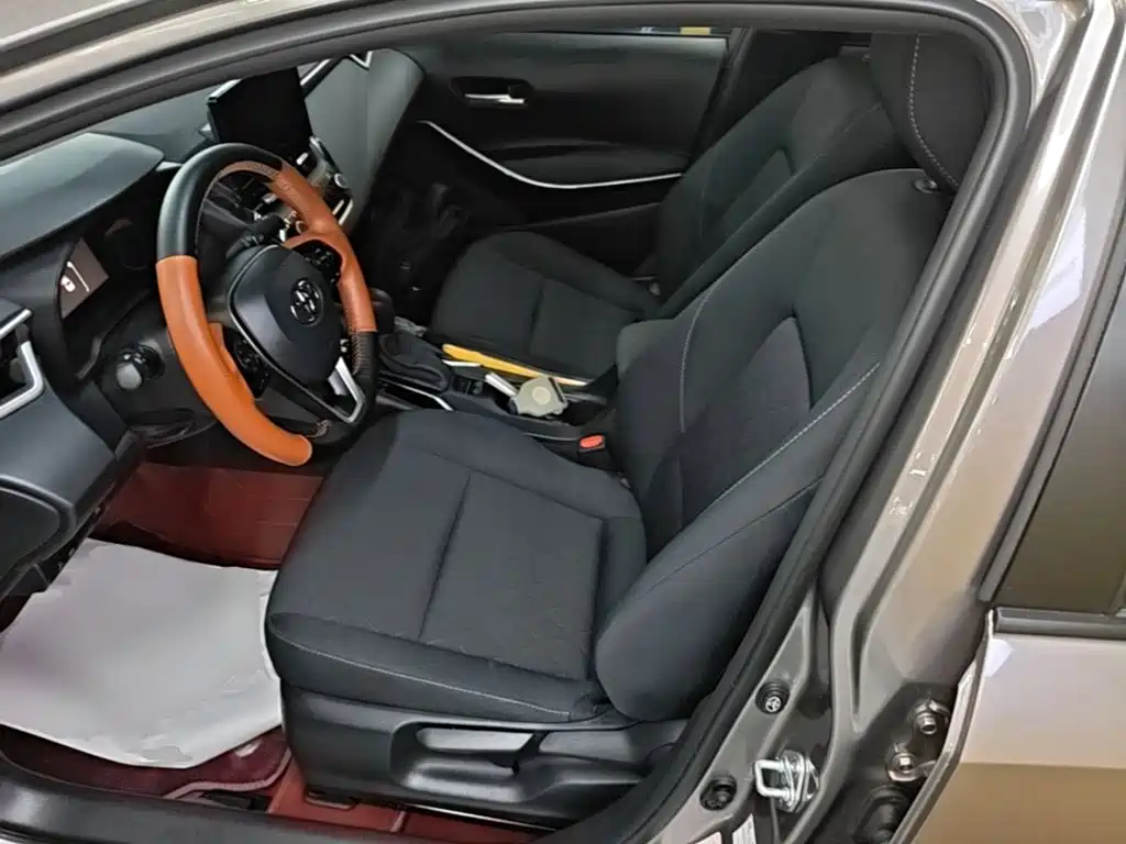 Toyota Corolla 2023 — фото 15
