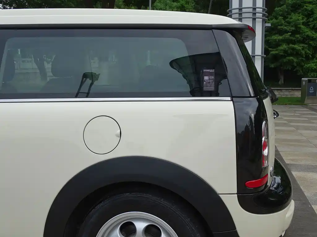 MINI Clubman 2014 — фото 16
