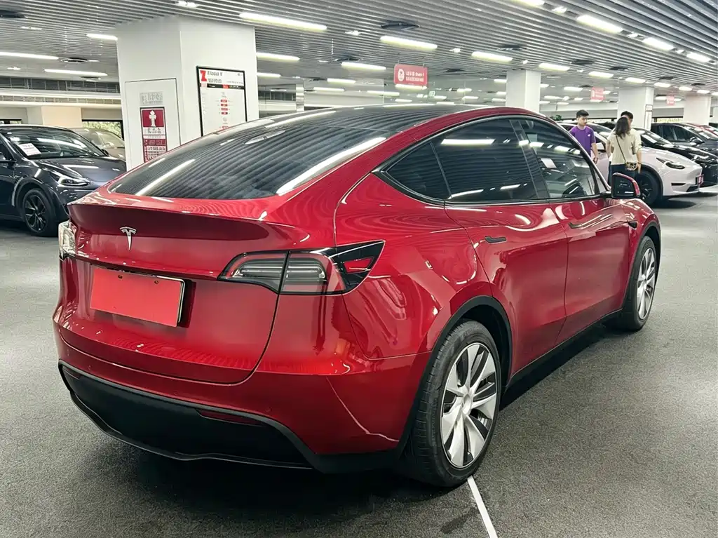 Tesla Model Y 2022 — фото 4