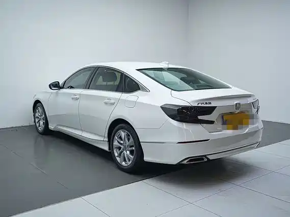 Honda Accord 2019 — фото 4