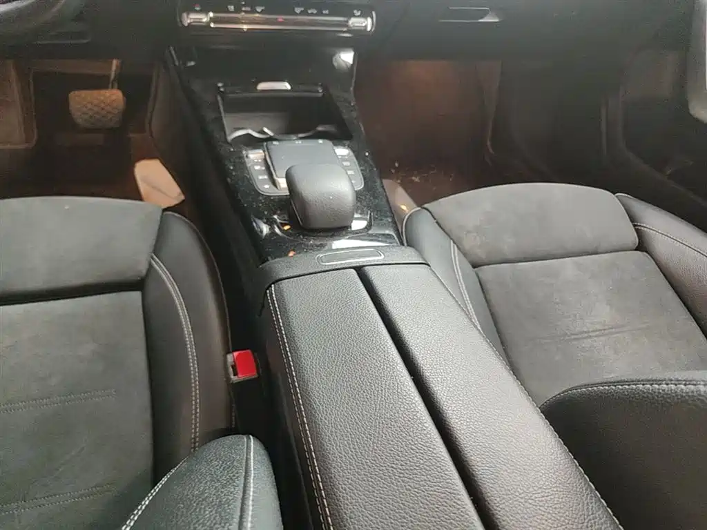 Mercedes-Benz A-Class 2020 — фото 14