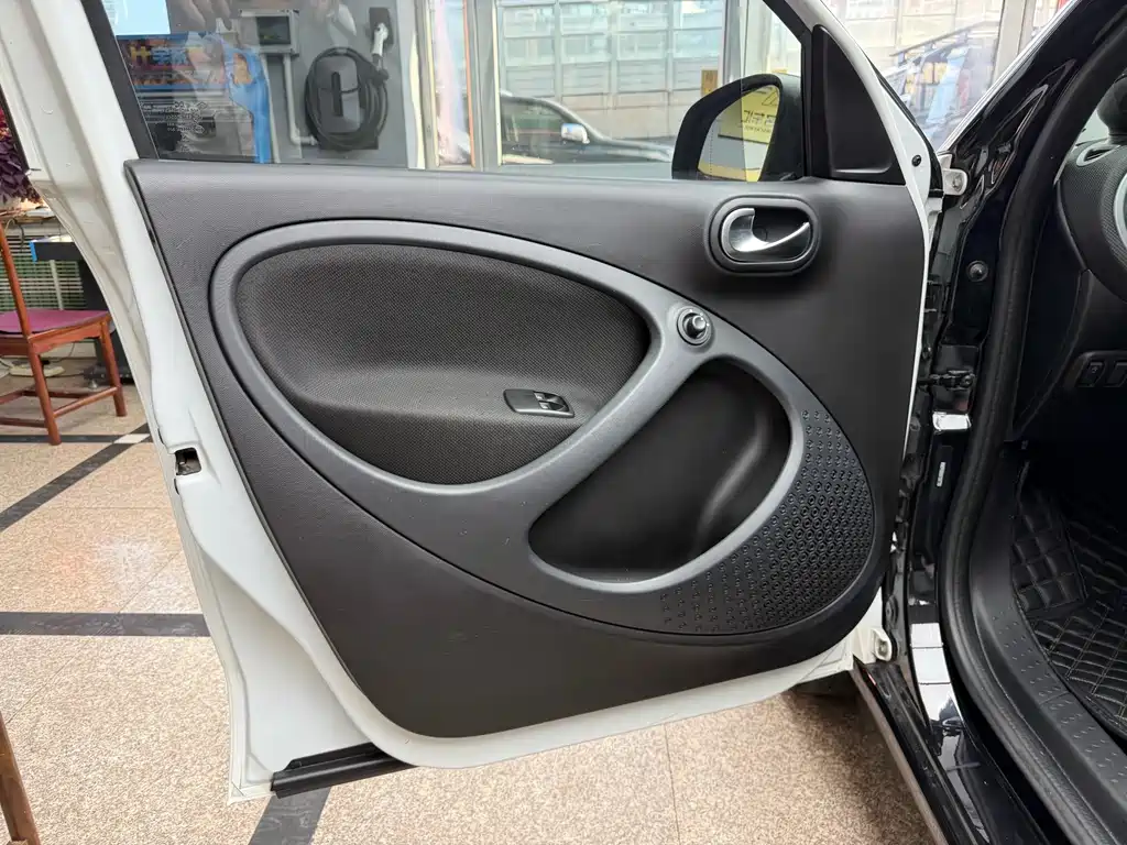 smart Forfour 2019 — фото 10