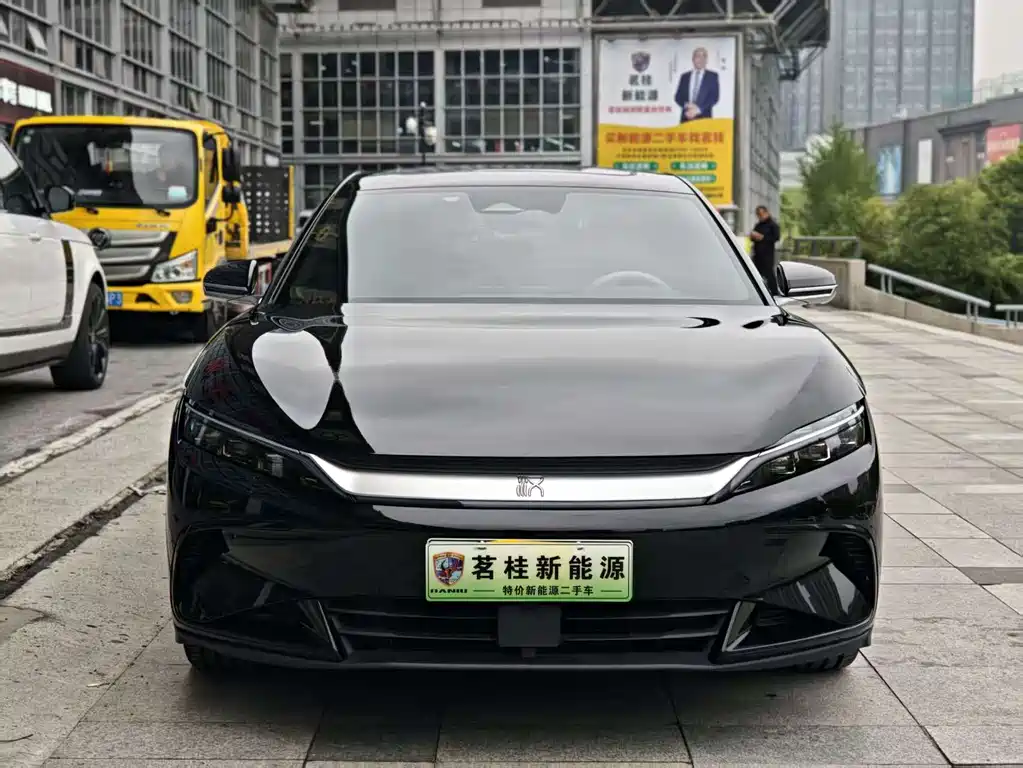 BYD Han 2024 — фото 2