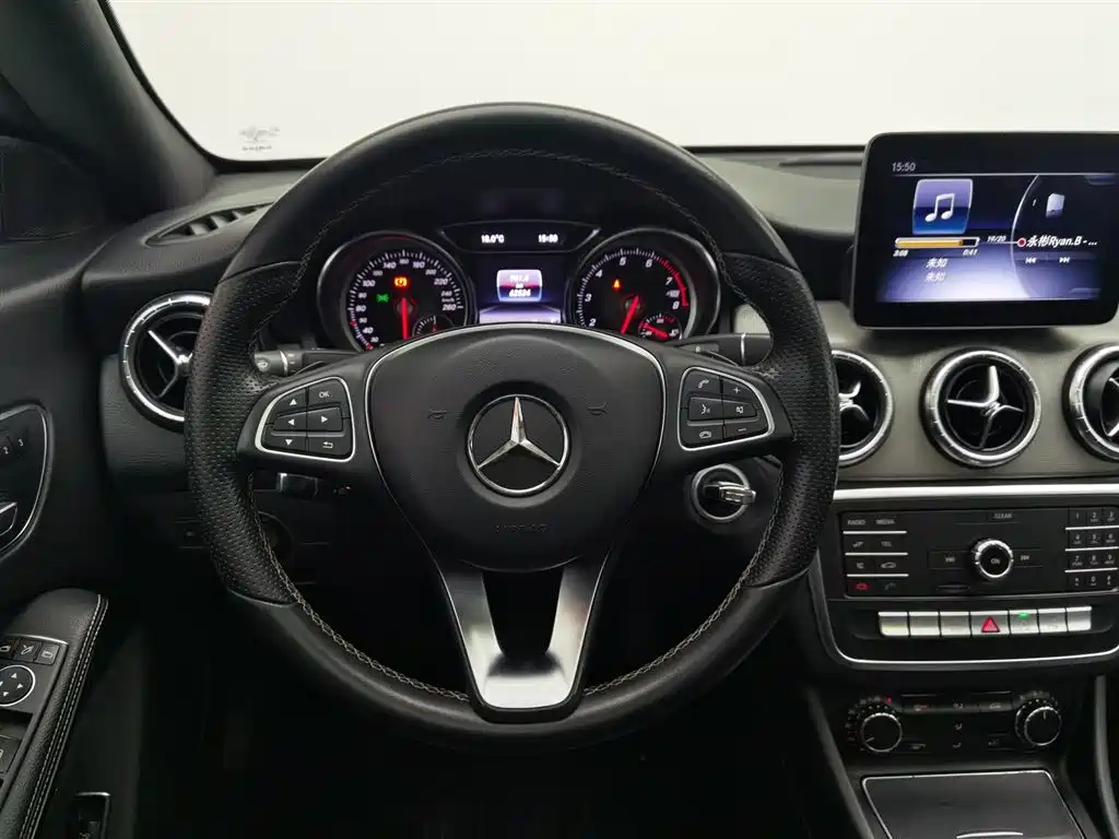 Mercedes-Benz CLA 2018 — фото 11