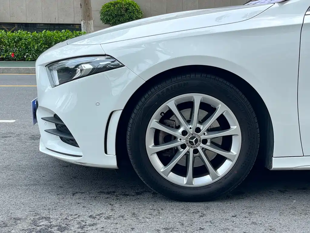 Mercedes-Benz A-Class 2022 — фото 7