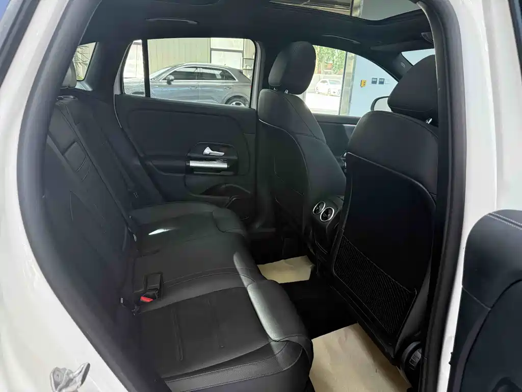 Mercedes-Benz GLA 2022 — фото 15