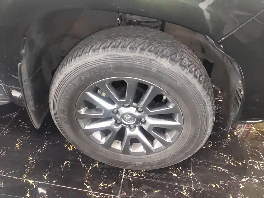 Toyota Prado 2018