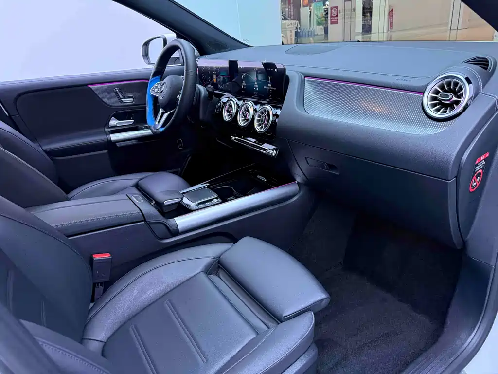 Mercedes-Benz GLA 2023 — фото 12