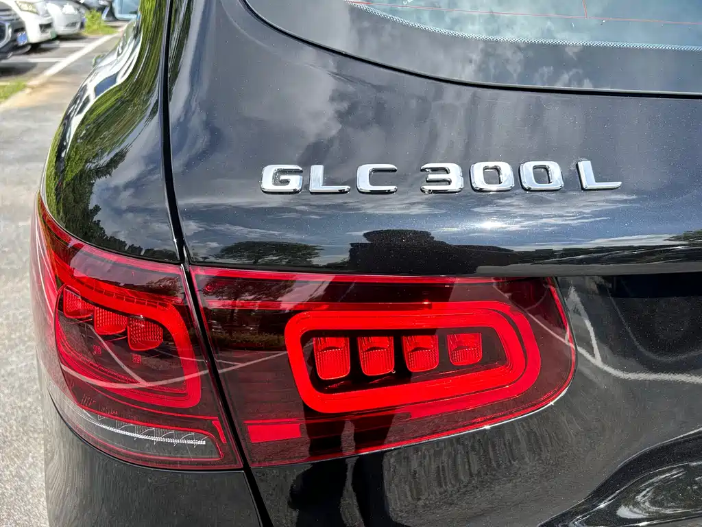 Mercedes-Benz GLC 2021 — фото 32