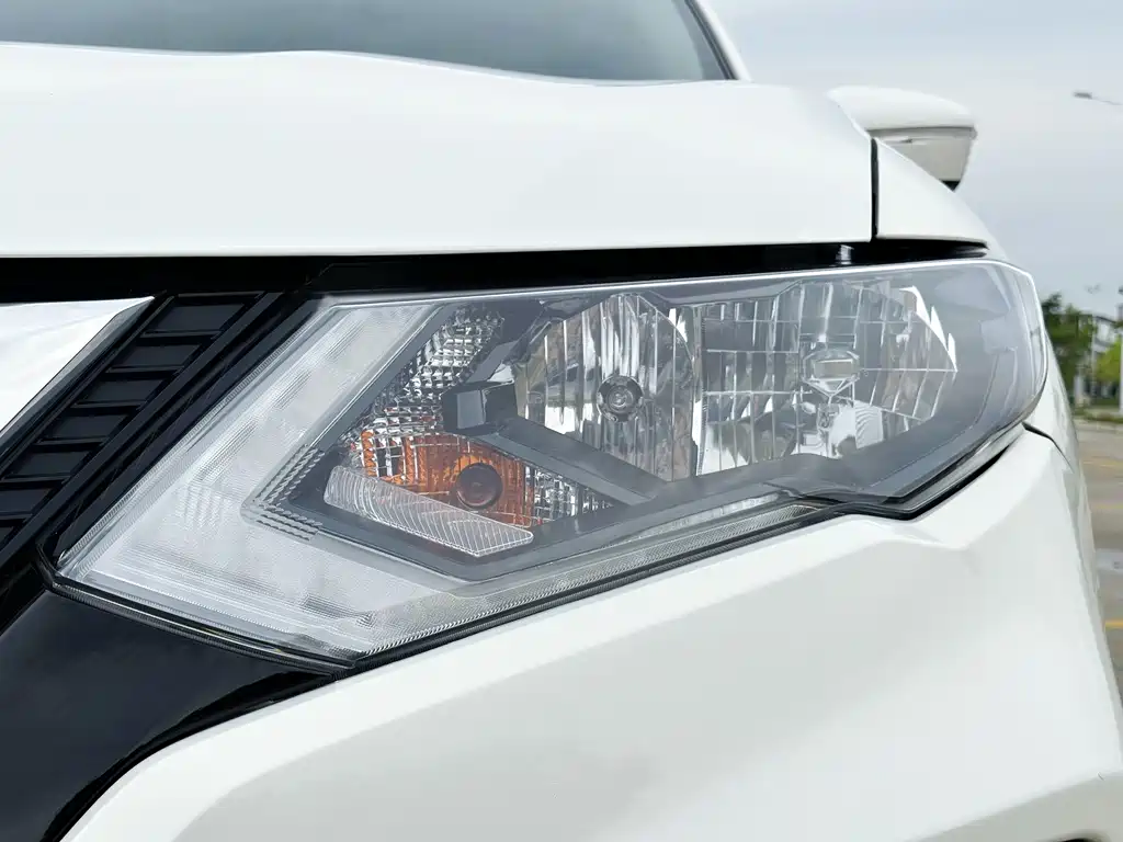 Nissan X-Trail 2018 — фото 10