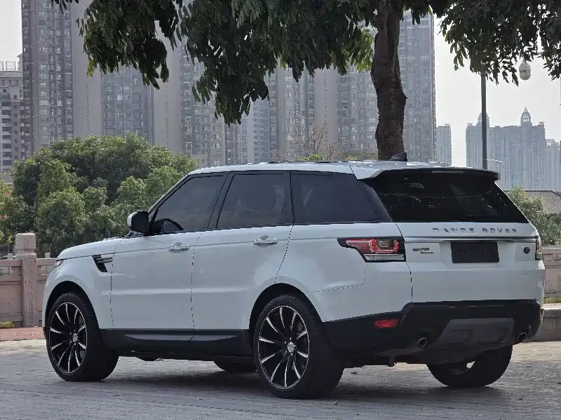 Land Rover Sport 2017 — фото 9