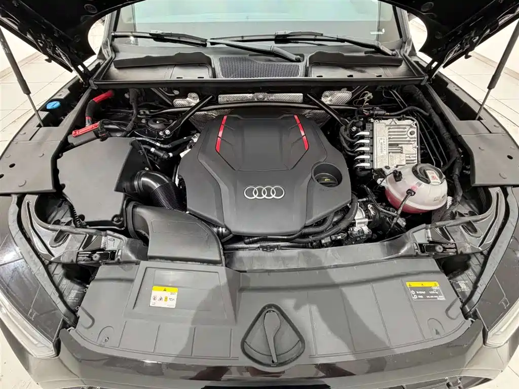 Audi SQ5 2021 — фото 18