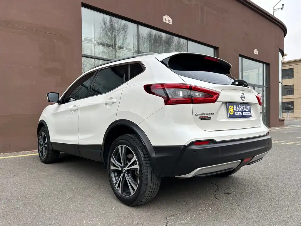Nissan Qashqai 2023 — фото 4