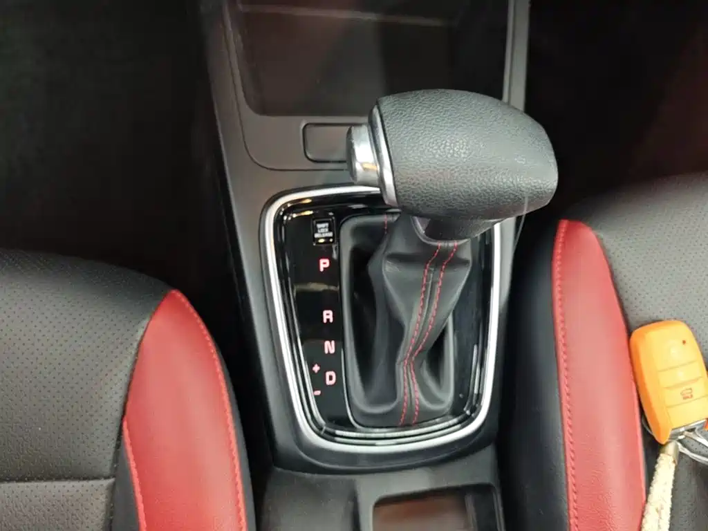 Kia KX Cross 2019 — фото 14