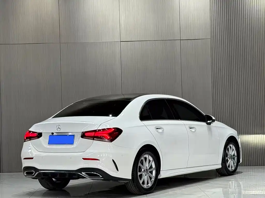 Mercedes-Benz A-Class 2021 — фото 11