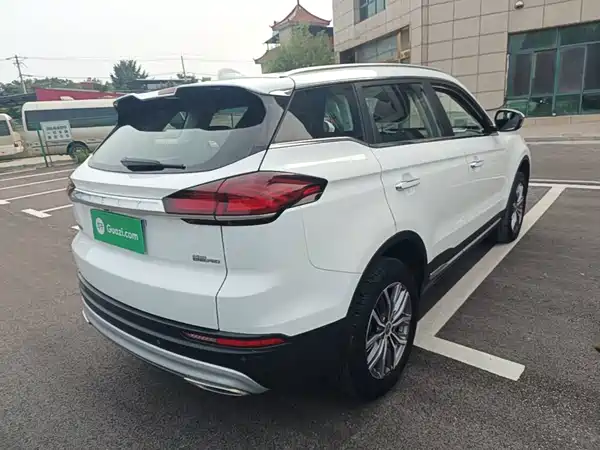 Geely Boyue 2021