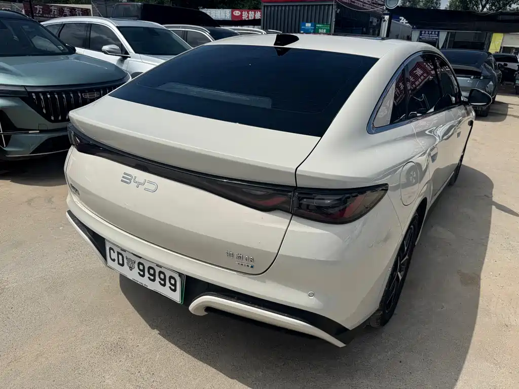 BYD Seal 06 2025
