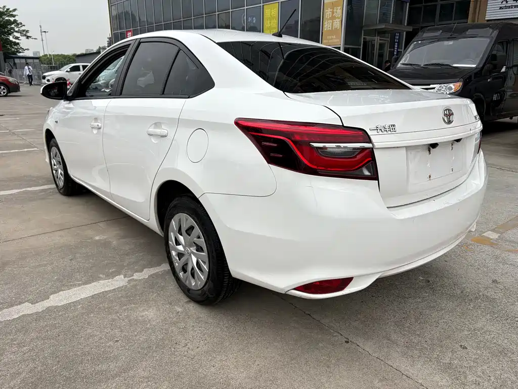 Toyota Vios 2021 — фото 11