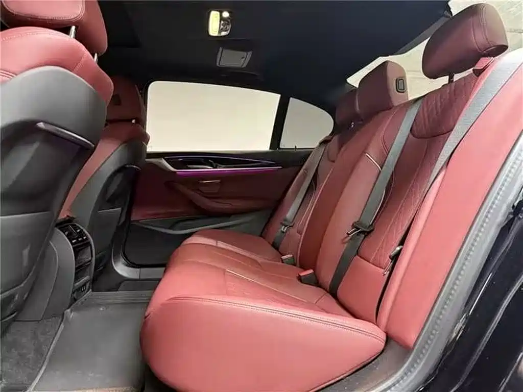 BMW 5 Series 2023 — фото 14