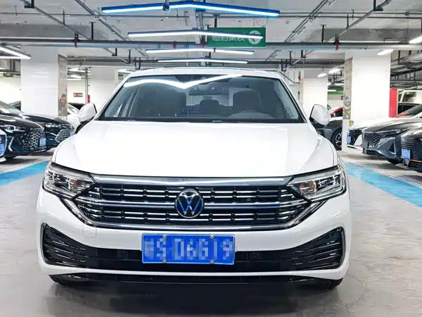 Volkswagen Sagitar 2024