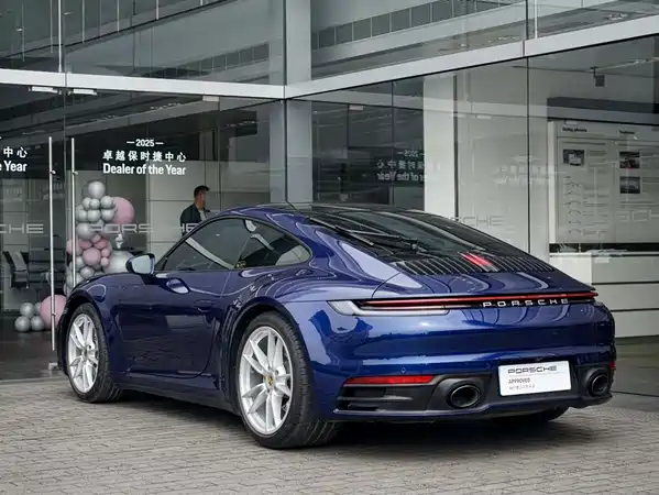 Porsche 911 2021