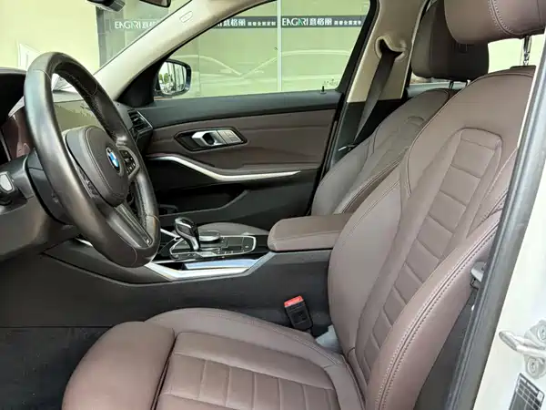 BMW 3 Series 2021