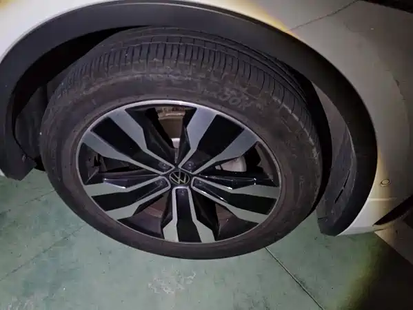 Volkswagen Tiguan L 2024