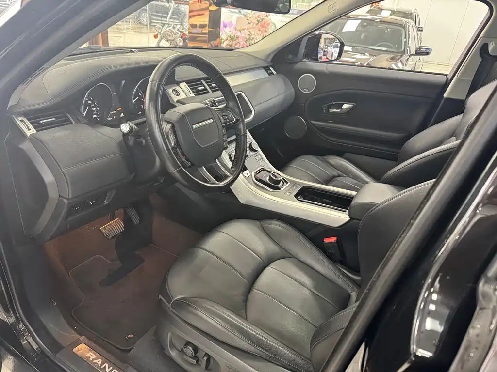 Land Rover Evoque 2018 — фото 5