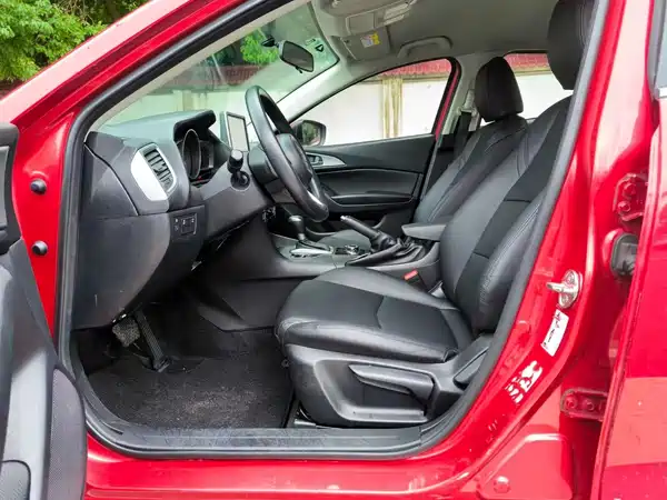 Mazda 3 Axela 2018