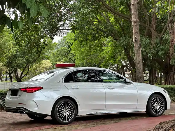 Mercedes-Benz C-Class 2022