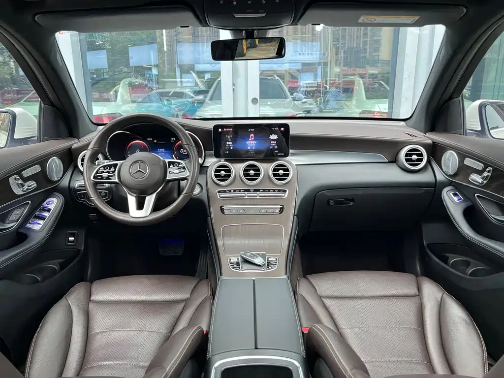 Mercedes-Benz GLC 2020 — фото 20