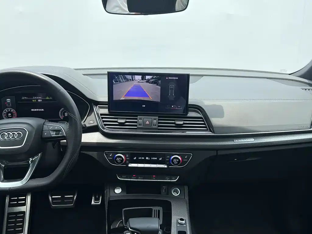 Audi Q5L 2023 — фото 7