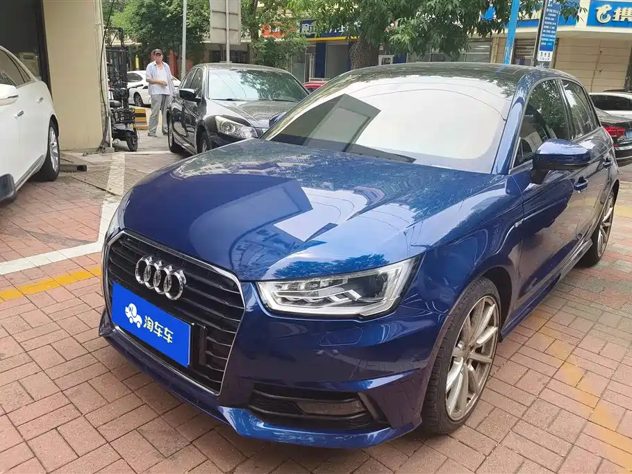 Audi A1 2016 — фото 1