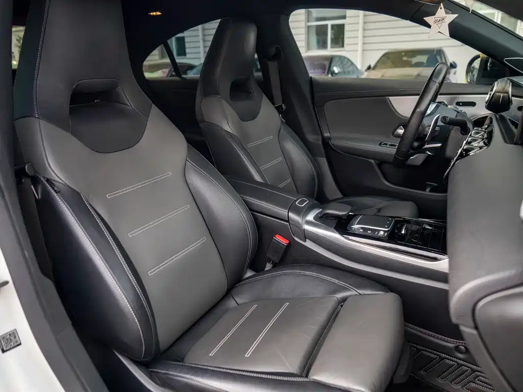 Mercedes-Benz Mercedes CLA AMG 2022 — фото 18