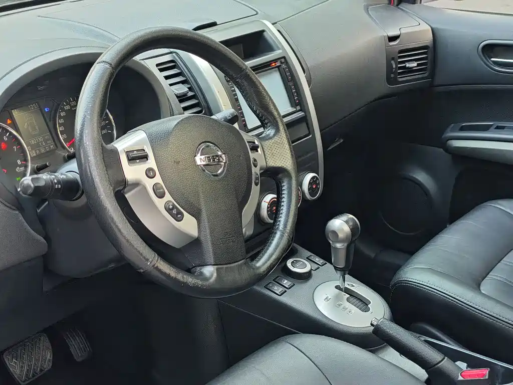Nissan X-Trail 2013 — фото 10