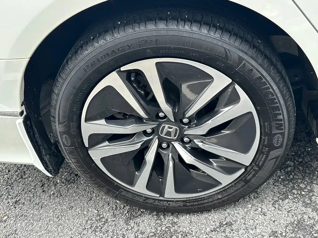 Honda Accord 2022 — фото 16