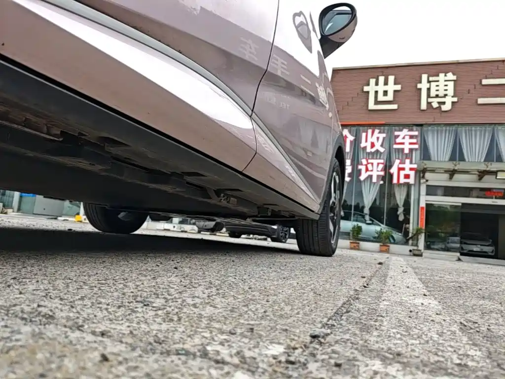 BYD Dolphin 2022 — фото 21