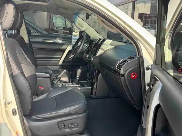 Toyota Prado 2016